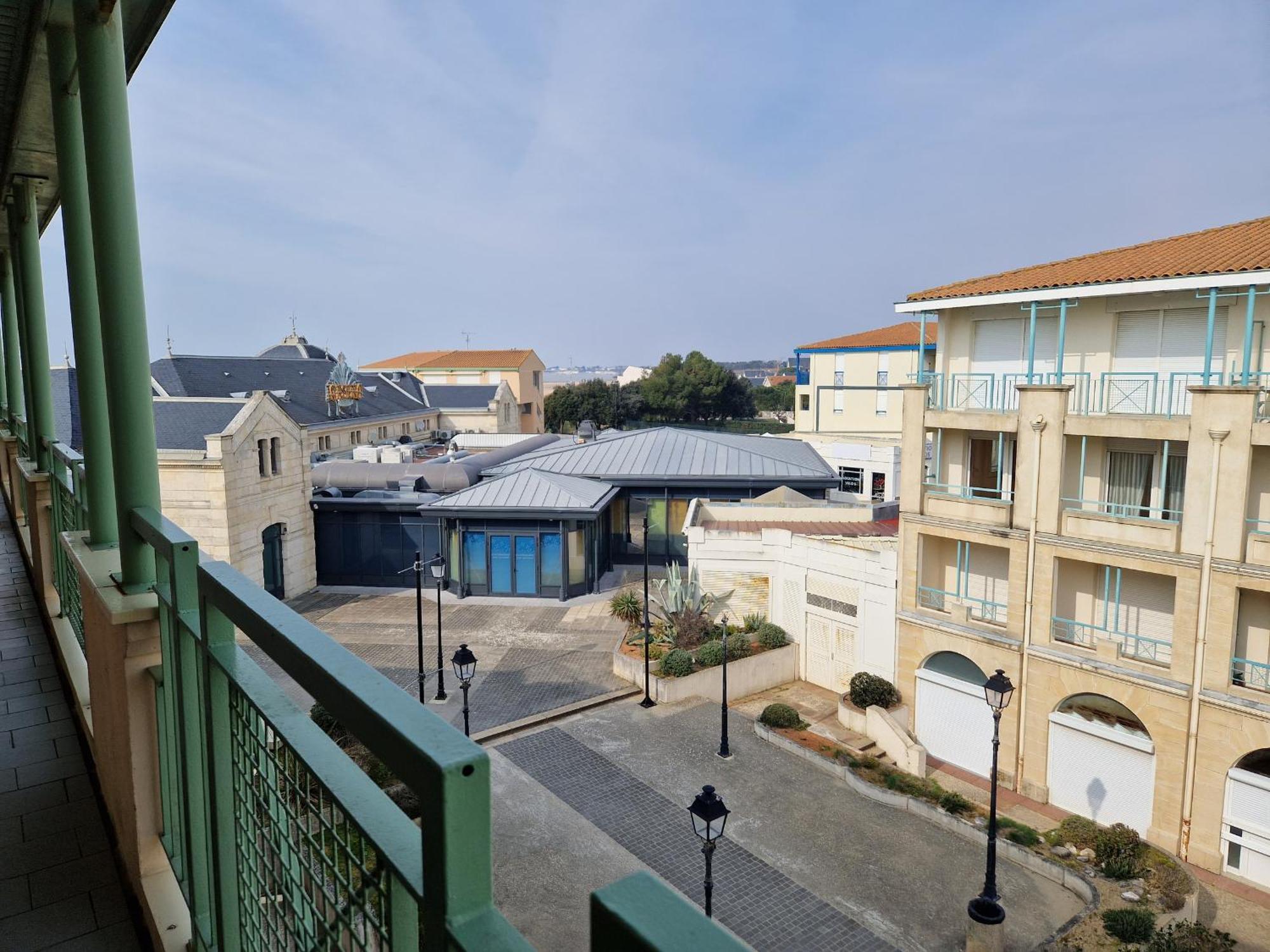 Appartement Avec Piscine, Tennis & Balcon, Centre-Ville Chatelaillon-Plage, 6 Pers, 2 Ch - Fr-1-706-17 Exterior foto